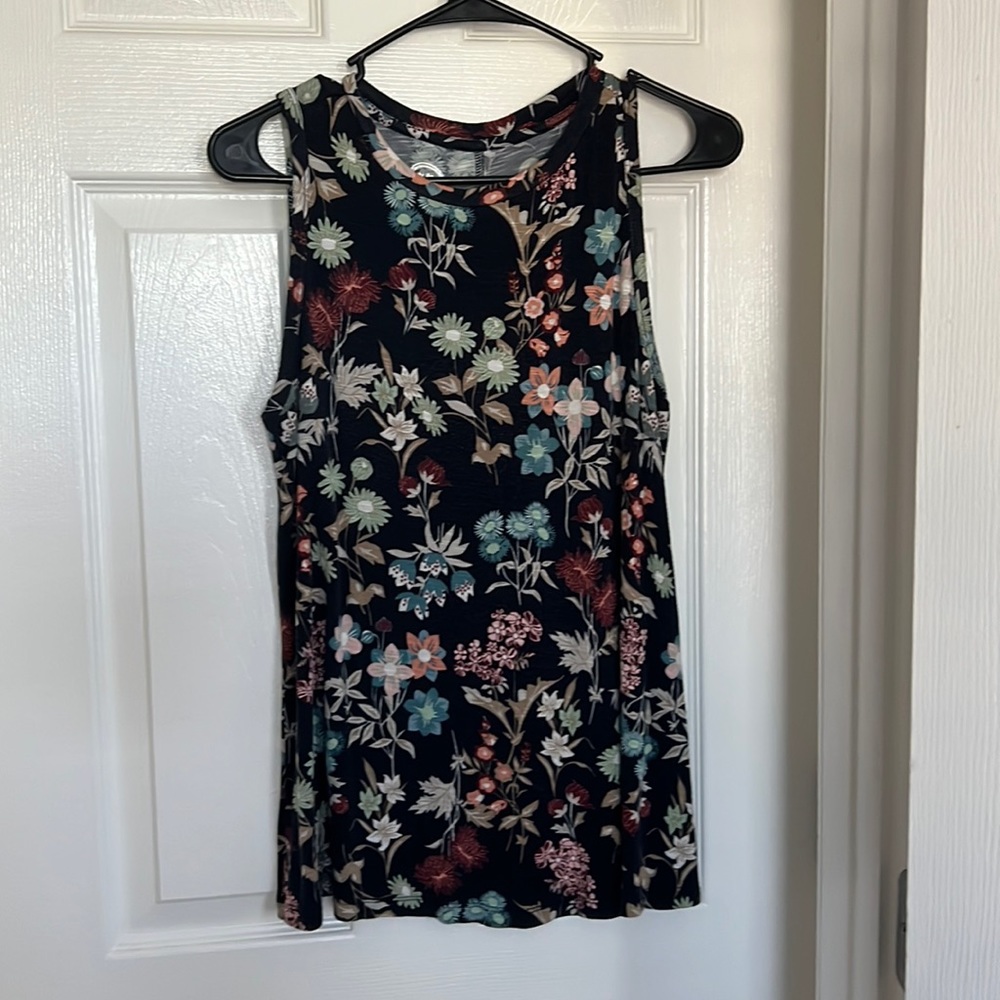 Maurice’s floral tank